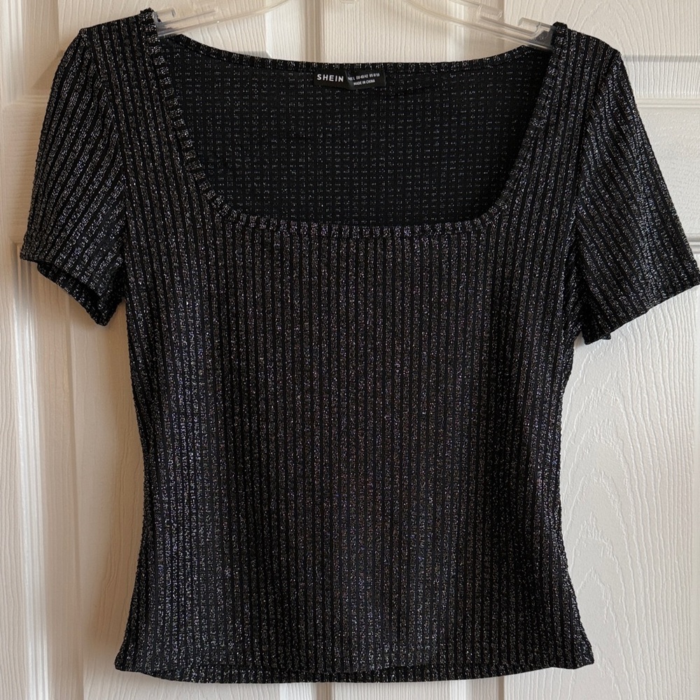 SHEIN Shimmering Black Short Sleeve Crop Top